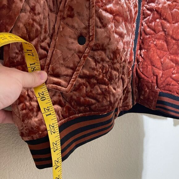 Sold  - Picture 6 of 6